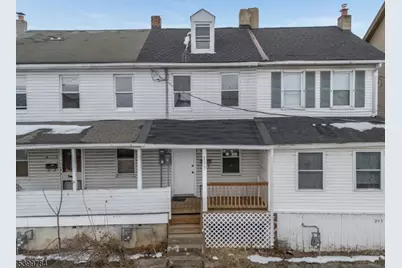 253 Washington St, Phillipsburg, NJ 08865 - Photo 1