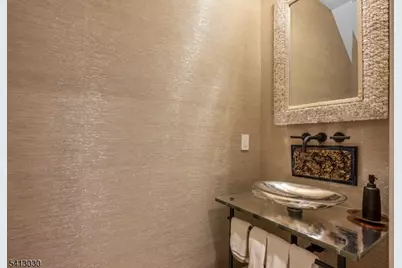 122 Brewster Rd, Wyckoff Township, NJ 07481 - Photo 25