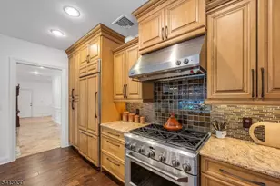 122 Brewster Rd, Wyckoff Township, NJ 07481 - Photo 17