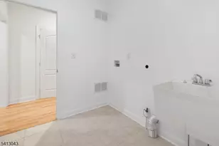 3 Manchur Ct, Raritan Township, NJ 08822 - Photo 21