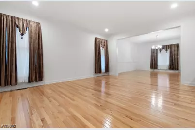 3 Manchur Ct, Raritan Township, NJ 08822 - Photo 9