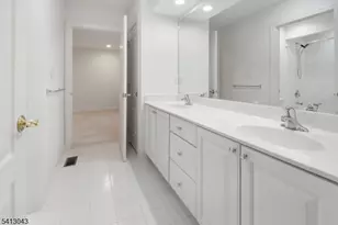 3 Manchur Ct, Raritan Township, NJ 08822 - Photo 39