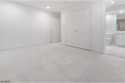 3 Manchur Ct, Raritan Township, NJ 08822 - Photo 41