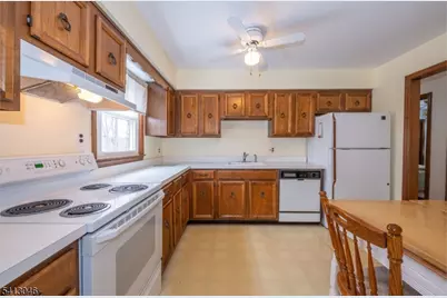 554 Grandview Dr, Vernon, NJ 07422 - Photo 13