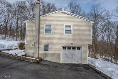 554 Grandview Dr, Vernon, NJ 07422 - Photo 3