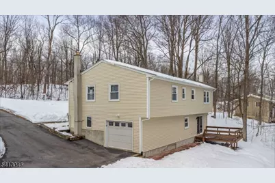 554 Grandview Dr, Vernon, NJ 07422 - Photo 9