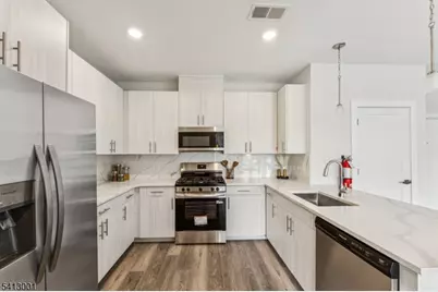 140 W Webster Ave #213, Roselle Park, NJ 07204 - Photo 3