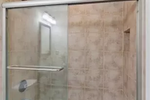 196 Sapphire Ln, Franklin Township, NJ 08823 - Photo 19