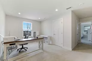 22 Oakwood Blvd, Union Township, NJ 08827 - Photo 13