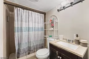 907 Flora St, Elizabeth, NJ 07201 - Photo 21