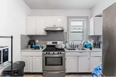 907 Flora St, Elizabeth, NJ 07201 - Photo 15