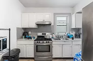 907 Flora St, Elizabeth, NJ 07201 - Photo 15