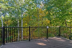 27 Bellflower Ct, Allamuchy Township, NJ 07882 - Photo 5