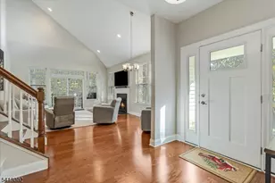 27 Bellflower Ct, Allamuchy Township, NJ 07882 - Photo 3