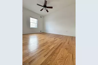 138 Hiawatha Blvd, Parsippany, NJ 07034 - Photo 15