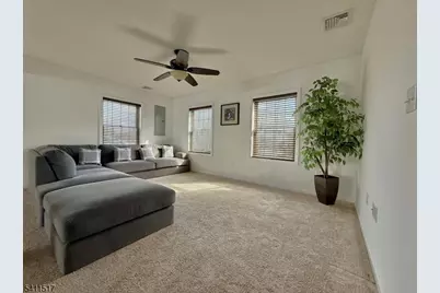 138 Hiawatha Blvd, Parsippany, NJ 07034 - Photo 23