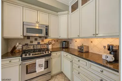 10 Witherspoon Ct, Morris Township, NJ 07960 - Photo 9