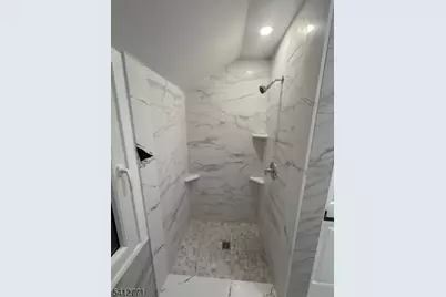 52 Bartholdi Ave, Butler, NJ 07405 - Photo 15