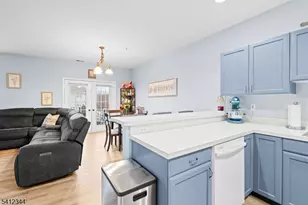 27 Mountain View Ct, Riverdale, NJ 07457 - Photo 5