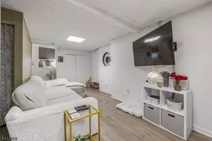 132 Heckel St, Belleville, NJ 07109 - Photo 5