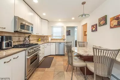 15 Alba Pl, Parsippany, NJ 07054 - Photo 9