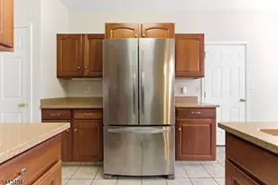 1331 Eagles Nest Ct, Lopatcong Township, NJ 08886 - Photo 19