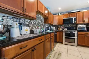 1 Brookview Ln, Hardyston Township, NJ 07419 - Photo 13