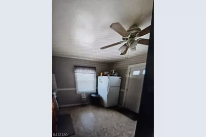 179 Illinois Ave, Paterson, NJ 07503 - Photo 17