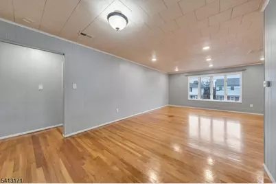 5 General Karge Ct, Elizabeth, NJ 07202 - Photo 25