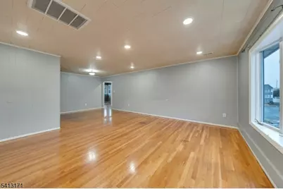 5 General Karge Ct, Elizabeth, NJ 07202 - Photo 23