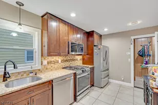 5 General Karge Ct, Elizabeth, NJ 07202 - Photo 9