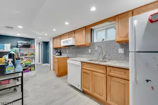 5 General Karge Ct, Elizabeth, NJ 07202 - Photo 19