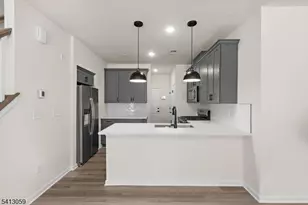 2 Sadie Cir, Union Township, NJ 07083 - Photo 5