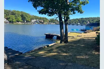 80 W River Styx Rd, Hopatcong, NJ 07843 - Photo 13