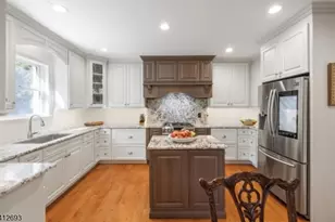 7 Bailey Ave, Bloomingdale, NJ 07403 - Photo 5