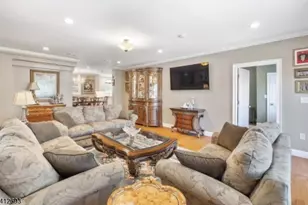 7 Bailey Ave, Bloomingdale, NJ 07403 - Photo 11