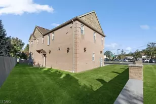 7 Bailey Ave, Bloomingdale, NJ 07403 - Photo 3