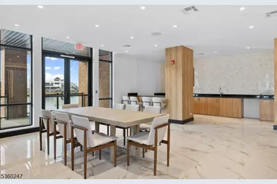 110 Goldsborough Dr, Bayonne, NJ 07002 - Photo 5