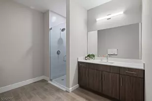 110 Goldsborough Dr, Bayonne, NJ 07002 - Photo 15