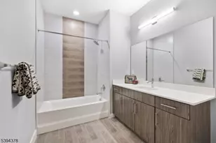 155 Goldsborough Dr, Bayonne, NJ 07002 - Photo 5