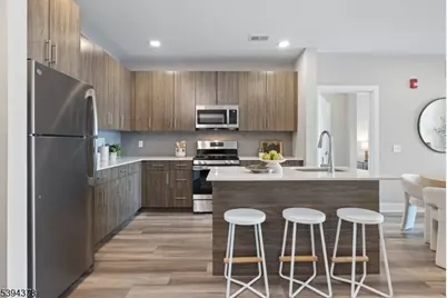 155 Goldsborough Dr, Bayonne, NJ 07002 - Photo 3