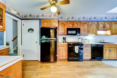 30 Perrin Dr, Wayne, NJ 07470 - Photo 17