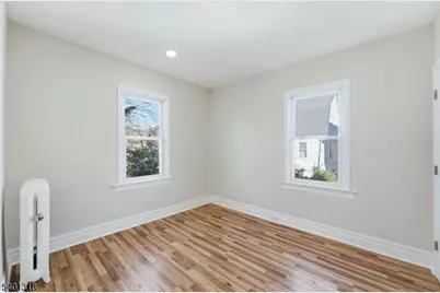 33 Midland Ave, East Orange, NJ 07017 - Photo 13