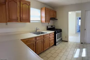 4 Wall St, Cranford Township, NJ 07016 - Photo 3