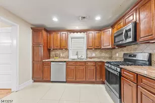 3 Sisco Pl, Clifton, NJ 07011 - Photo 7