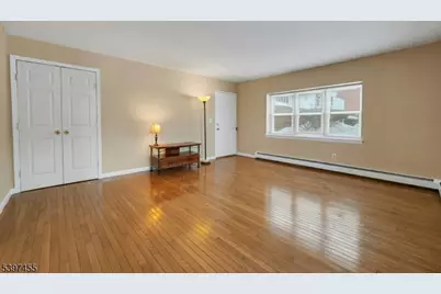 203 N Beverwyck Rd #1, Parsippany, NJ 07034 - Photo 5