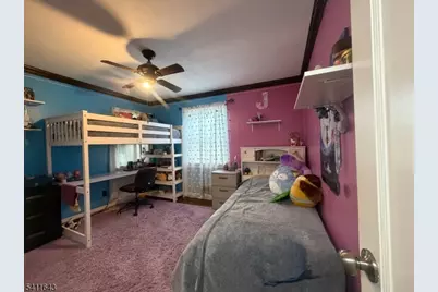 54 Lindale Ct, Clifton, NJ 07013 - Photo 7