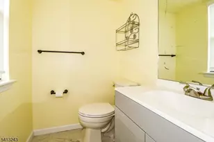 190 Jonathan Pl, Franklin Township, NJ 08873 - Photo 13