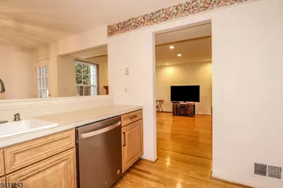 190 Jonathan Pl, Franklin Township, NJ 08873 - Photo 17