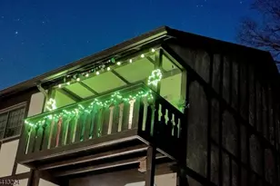 302 Mark Twain Way, Mahwah, NJ 07430 - Photo 9